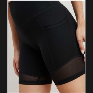 Aerie MOVE Black Mesh Bike Shorts
